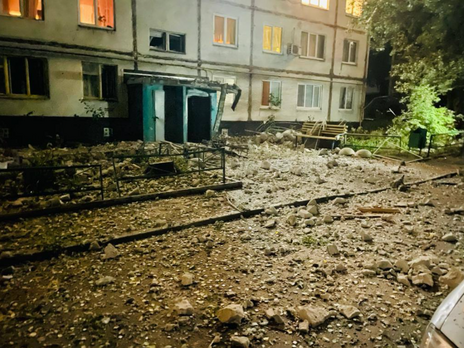 В Харькове сотрудники ГСЧС спасли 10 человек, которые оказались заблокированными в попавшем под обстрел доме