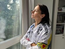 "Танец возвращает к жизни". Гвоздева рассказала свою историю музею "Голоса Мирных" Фонда Рината Ахметова