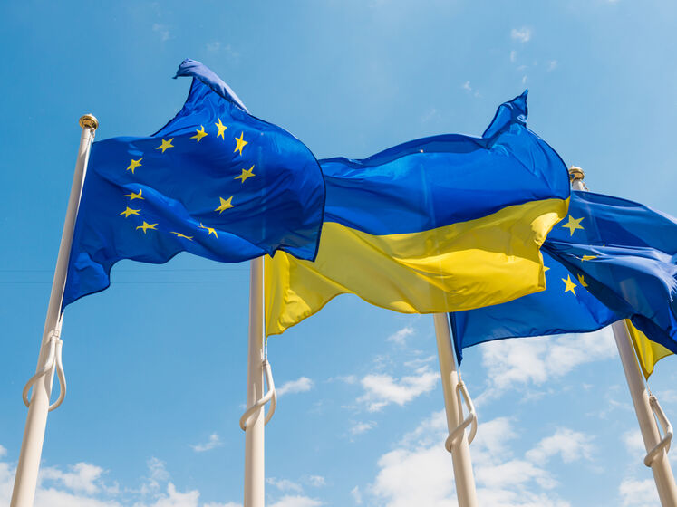 Украину пригласили на первую встречу Европейского политического сообщества – СМИ