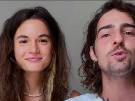 Dantes познакомил свою новую возлюбленную с матерью. Видео