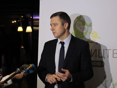 Детский омбудсмен: Состояние девочки, которую мать оставила в квартире в Киеве на девять дней, улучшается