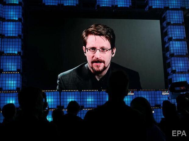 "Не подлежит мобилизации". Путин дал Сноудену российское гражданство