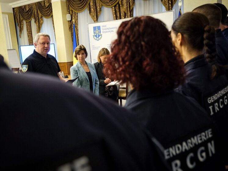 В Украину приехали следователи жандармерии Франции. Они будут работать в Изюме