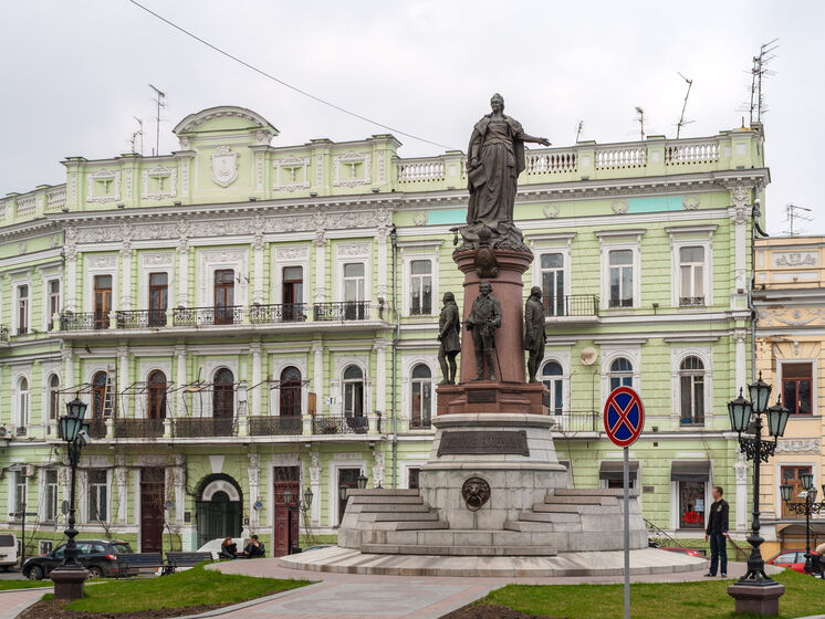 Одеська міська рада провалила голосування за демонтаж пам'ятника Катерині ІІ
