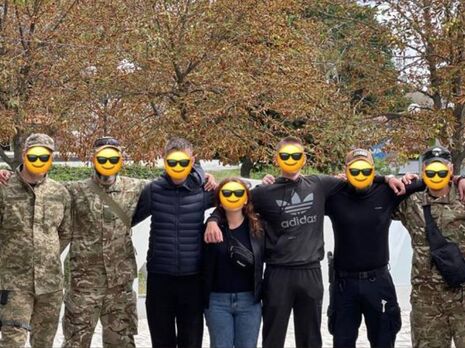 Троє десантників ЗСУ змогли вибратися на підконтрольну Україні територію