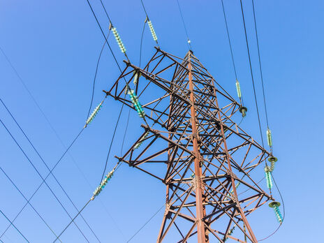 У ДТЕК Ахметова розповіли, як готують електромережі Київської області до ймовірних ракетних ударів Росії