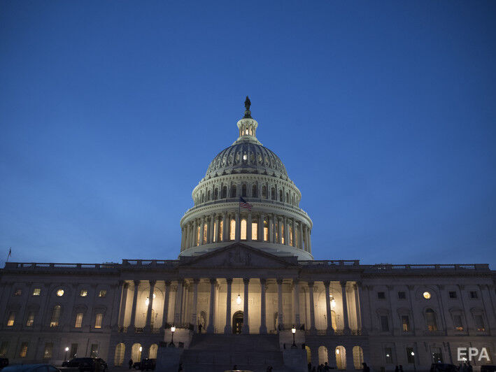 Конгресс США принял бюджетный законопроект с $12,4 млрд для Украины. Документ должен подписать Байден