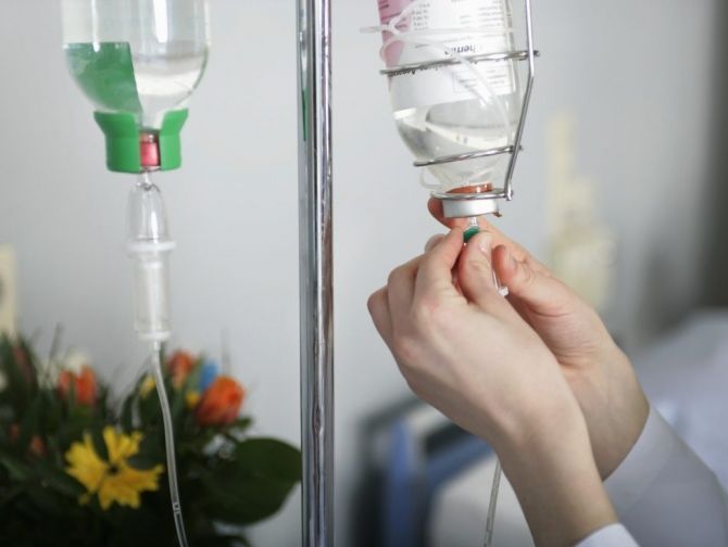 В Одессе 21 человек госпитализирован после употребления торта "Наполеон"
