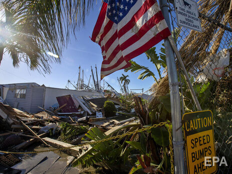 На США налетів один із найбільших в історії країни ураганів. Загинуло майже 80 людей