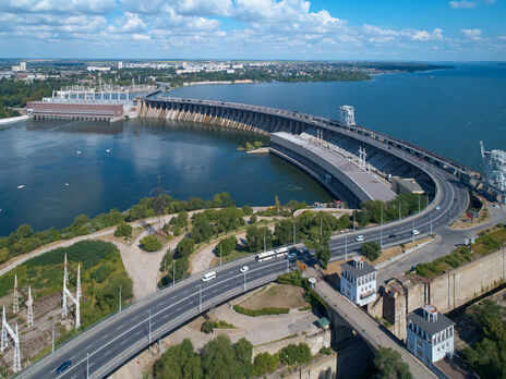 Российские оккупанты ночью ударили ракетами по Запорожью