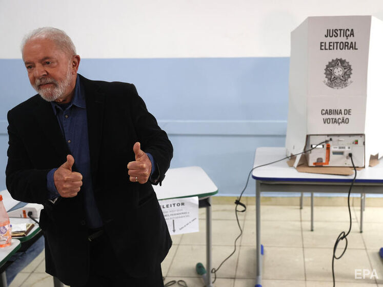 У Бразилії у другий тур президентських виборів вийшли колишній і чинний глави держави