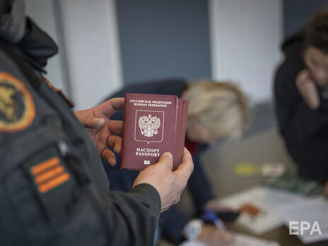 Від початку мобілізації з Росії виїхало приблизно 700 тис. громадян – Forbes