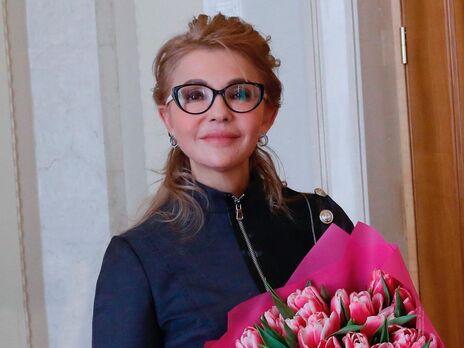 Тимошенко купила в McDonald's пирожок с вишнями