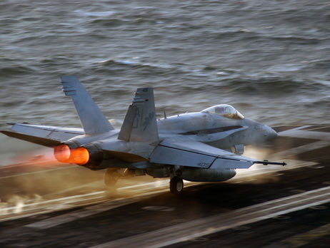 Американский истребитель разбился возле берегов Японии, пилот погиб