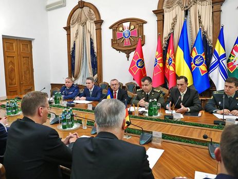 Минобороны Германии направит в Украину военных консультантов