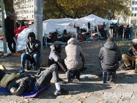 Еврокомиссия рекомендовала странам ЕС возвращать беженцев в Грецию