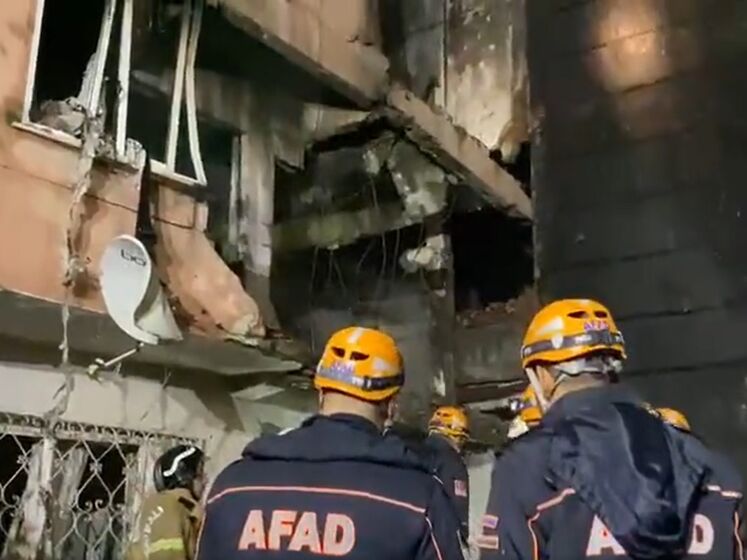У Стамбулі внаслідок вибуху та пожежі в будівлях загинуло троє людей