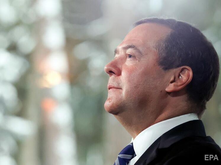 Медведев пригрозил ответить на взрыв на Крымском мосту "прямым уничтожением террористов"