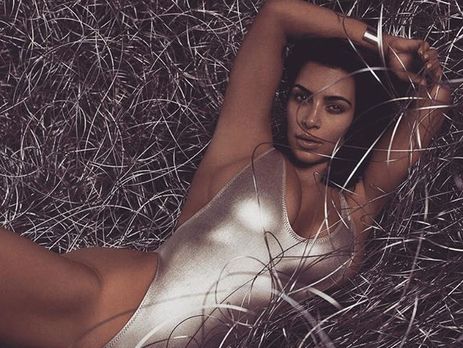 Друг Кардашян показал ее годовалого сына