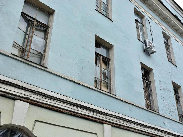 Киевский музей с уникальными экспонатами объявил сбор денег для восстановления здания, поврежденного во время ракетного обстрела города