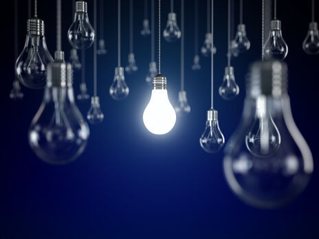 Шмыгаль призвал украинцев ограничить потребление электроэнергии: вчера в пиковое время наблюдался рост на 1,8%