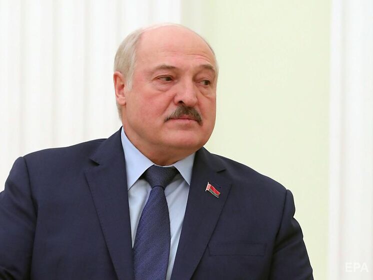 Лукашенко запропонував білорусам "жити спокійно або пройти через біду"