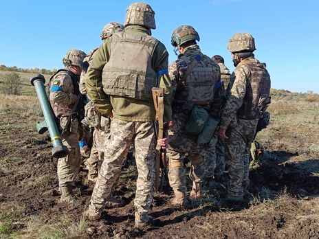 Икона стиля, лучший гранатометчик и повар Батон. Боец теробороны создал серию комиксов о побратимах. Фото