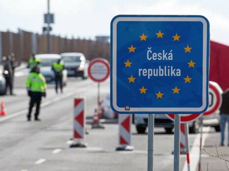 Чехия закрыла въезд для россиян с туристическими визами