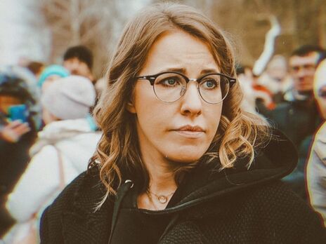 В сети показали, как Собчак, которая ночью покинула РФ, пересекала границу Беларуси с Литвой. Видео