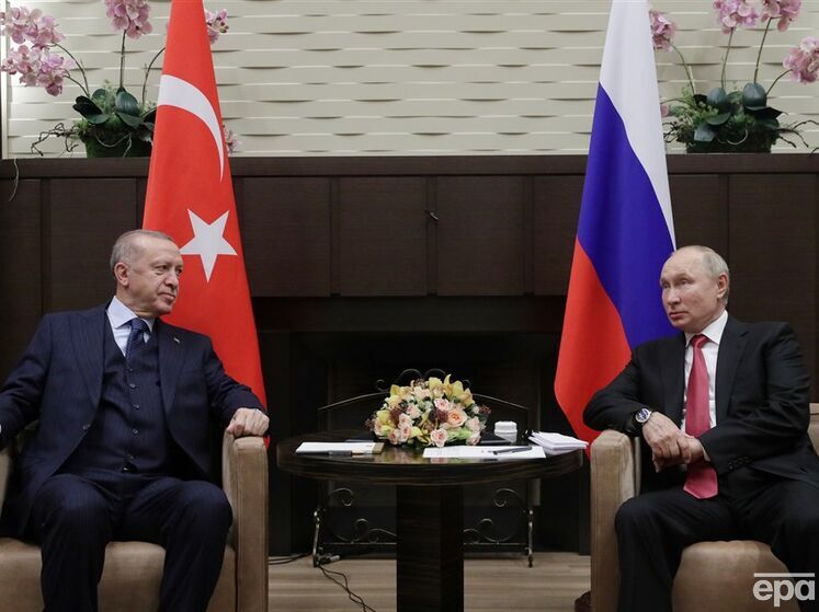 Путін сказав Ердогану, що Україна використала "зерновий коридор" для ударів по кораблях РФ у Севастополі. У РНБО такі заяви назвали "параноїдальною маячнею"