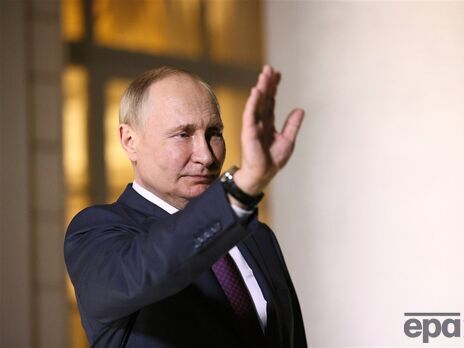 Путін обіймає посаду президента Росії з 2000 року з перервою у 2008 2012 роках, коли був главою уряду