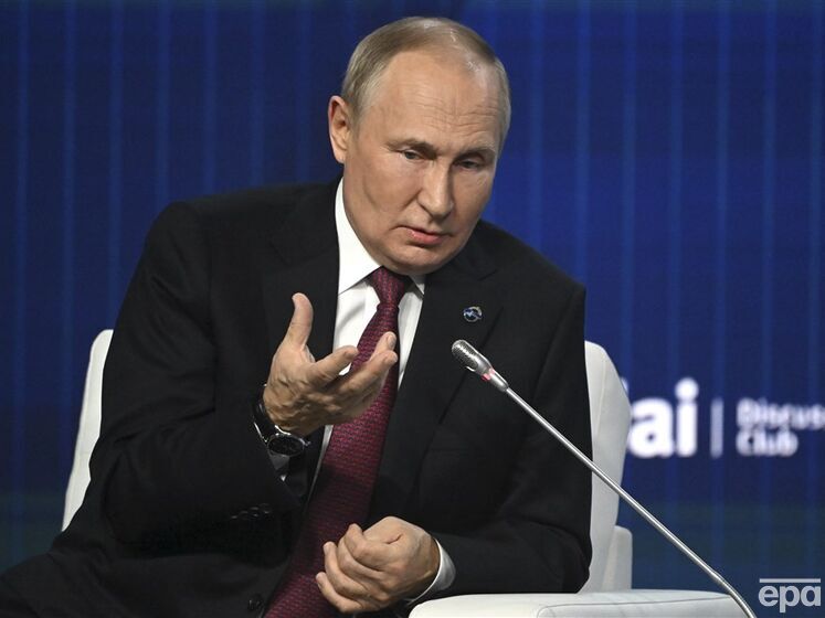 Шустер пояснил, почему у Путина руки с синими вздувшимися венами