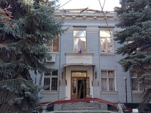 Оккупанты признали удар по своей "администрации" в Голой Пристани. Здание полностью разрушено