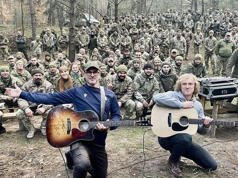 Мірзоян виступив перед військовими в Донецькій області