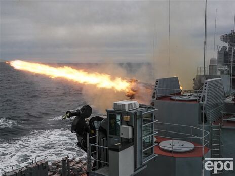 Россия снова вывела в Черное море корабль с 