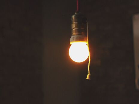 В Украине на 13 ноября отключения электроэнергии планируются в Киеве и восьми областях – 