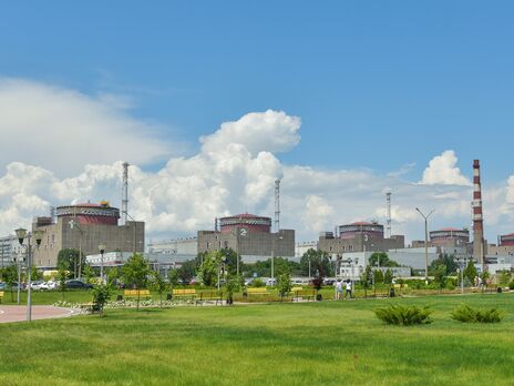 Зеленский: РФ должна немедленно вывести с ЗАЭС всех своих боевиков. Станция должна быть передана под контроль МАГАТЭ и украинского персонала