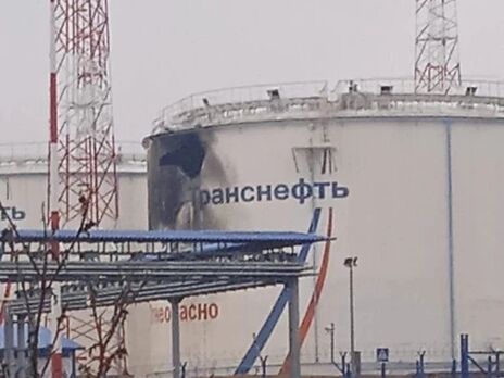 У Росії заявили про підрив нафтобази безпілотником в Орловській області