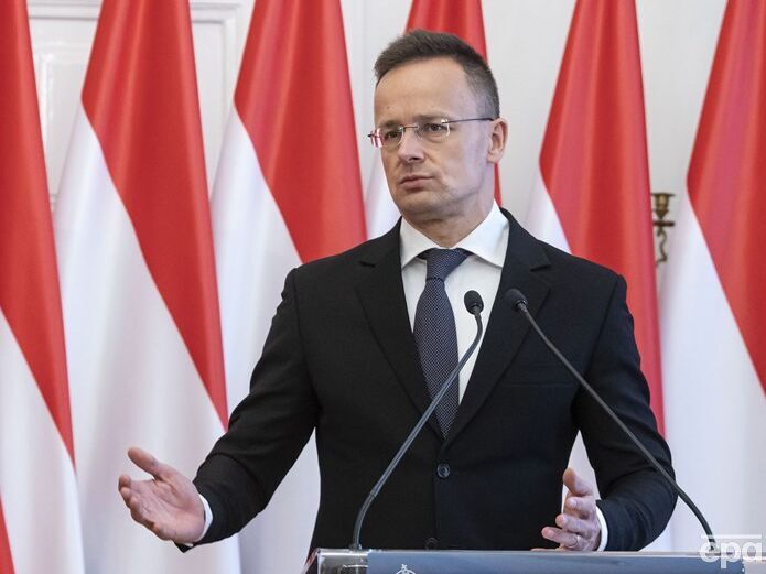 Сіярто заявив, що Угорщина не навчатиме українських військових у межах місії ЄС і не візьме участі у її фінансуванні