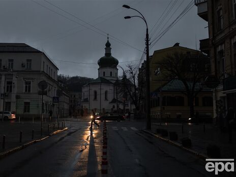 Вечером в Украине без света было 10 млн человек. В Киеве применили рекордные ограничения