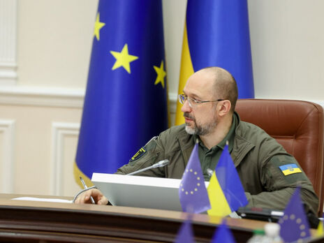 Україна розраховує на €18 млрд від ЄС у 2023 році. Ця сума покриє дефіцит по необоронних витратах – Шмигаль