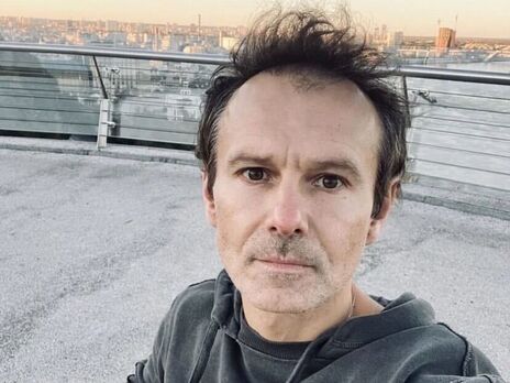 Вакарчук повязал желтую ленту в День достоинства и свободы