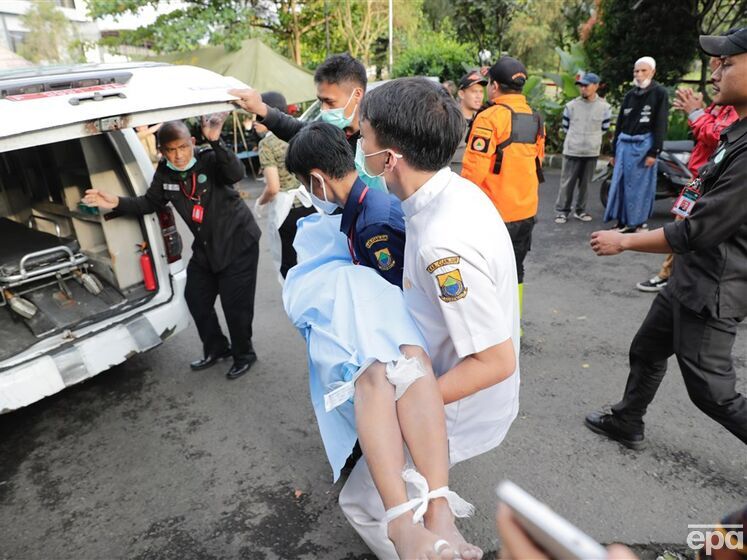 Индонезию всколыхнуло землетрясение: погибли 46 человек