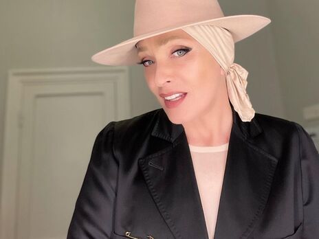 Вайкуле показала, как выглядит с короткой стрижкой