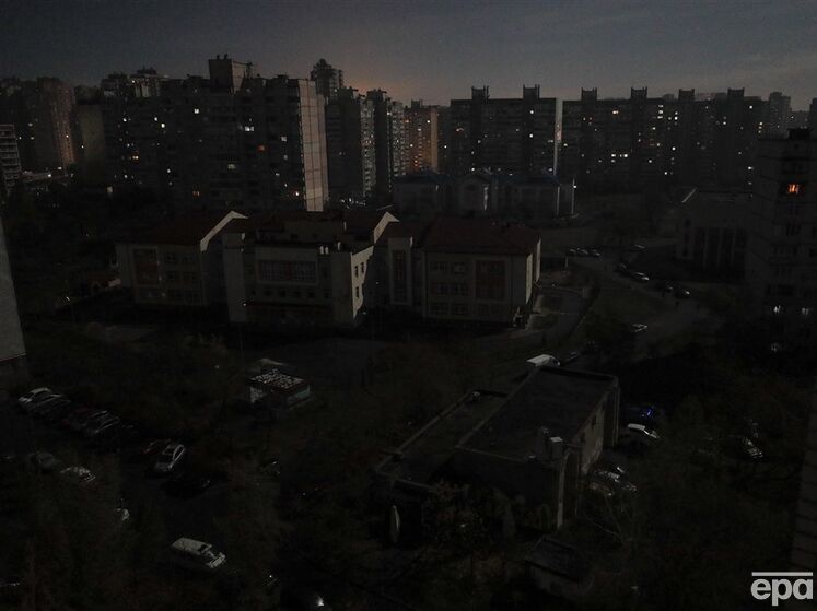 В Киеве и ряде регионов Украины ввели экстренные отключения, весь Львов остался без света
