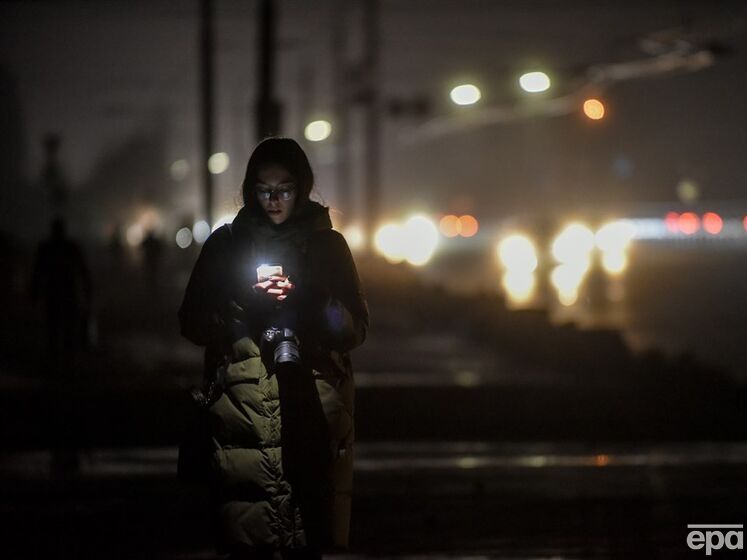 "Дай бог, выйдем на прежние графики". В Киеве будут давать свет на два-три часа до стабилизации сети, прогнозируют в ДТЭК