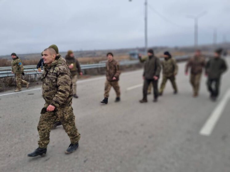 Состоялся очередной обмен пленными с РФ, Украина вернула 12 человек, в том числе гражданских &ndash; Ермак