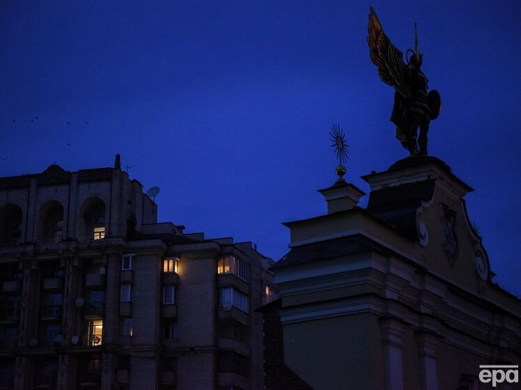 Без электричества все еще остаются абоненты в Киеве и 14 областях Украины, в столице в течение дня отключали 746 тыс. потребителей