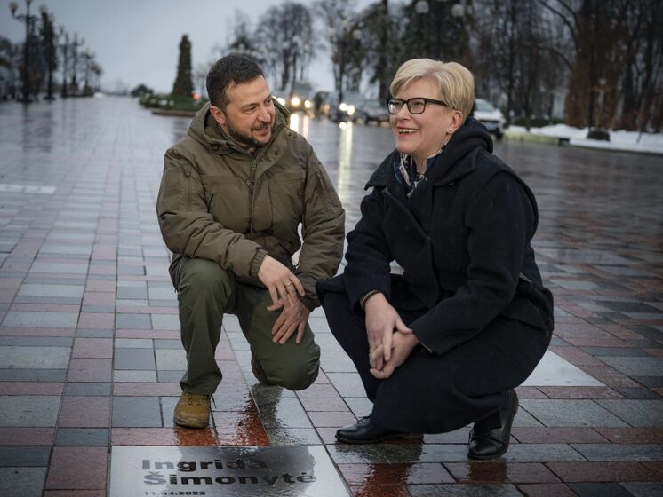 На Алеї сміливості в Києві з'явилася табличка з іменем прем'єрки Литви Шимоніте