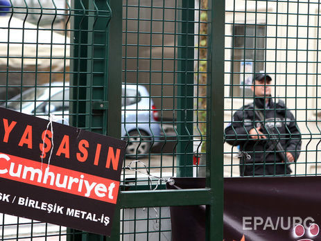 Доклад: В тюрьмах содержится рекордное за четверть столетия количество журналистов